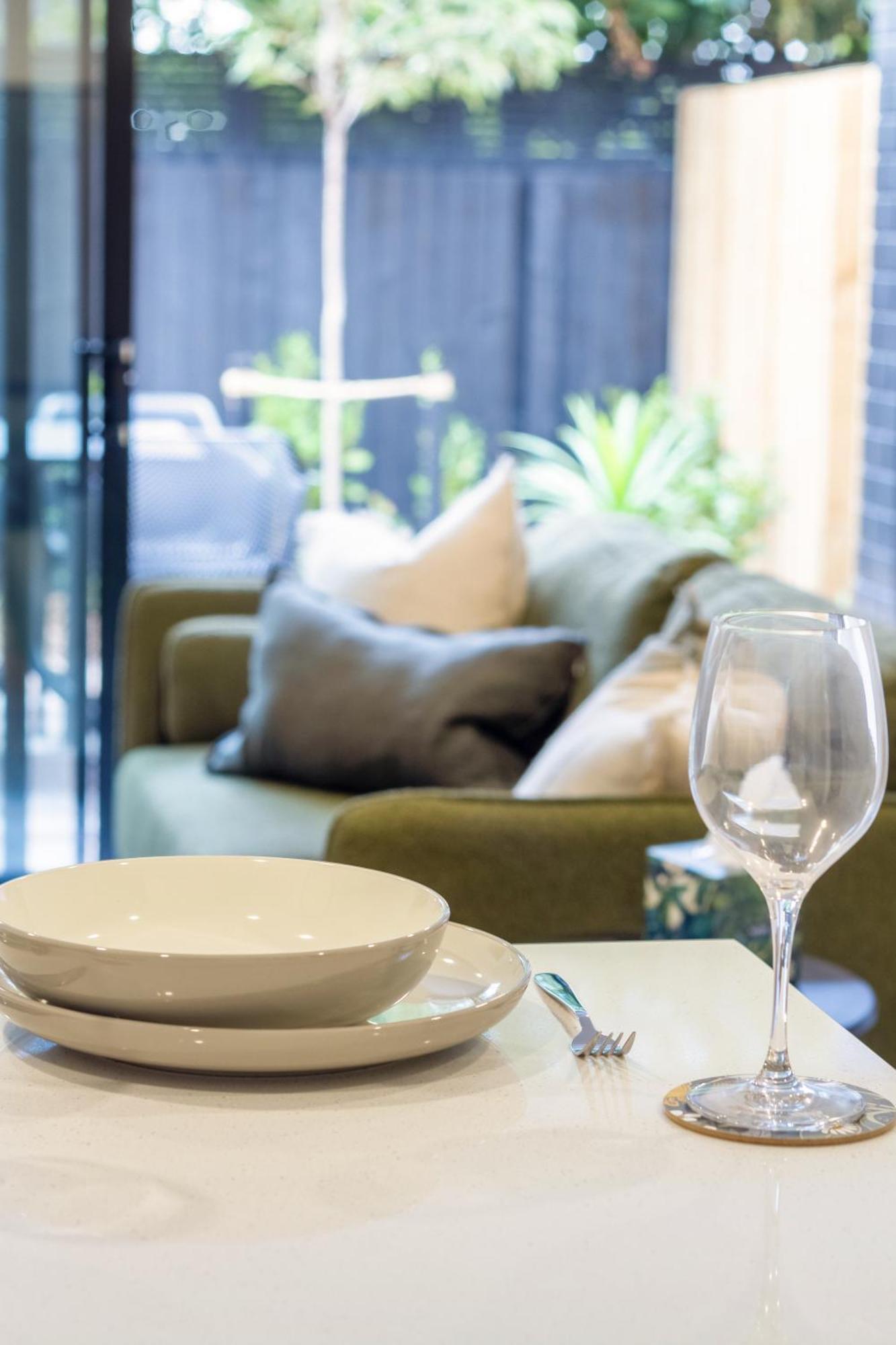 Merivale Gem: 2Br Townhouse Oasis Christchurch Eksteriør billede